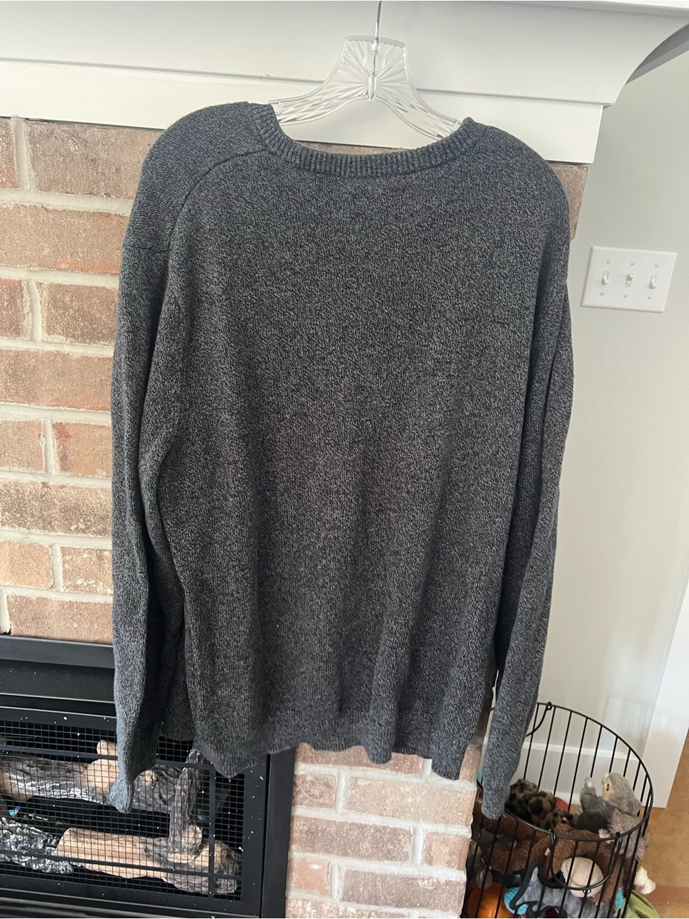 Chaps Men's Crewneck Sweater - Charcoal Gray - Picture 3 of 3